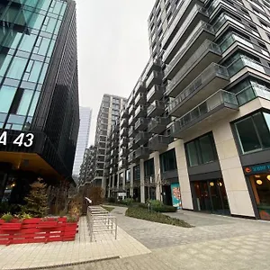 https://mennica-residence-apartments-grzybowska-43a.warsawhotelspoland.com