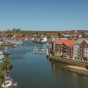 https://marina-apartment-whitby.yorkshirehotels.net